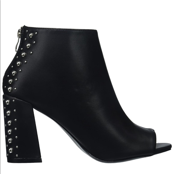 NEW Madden Girl Womens ArlaLeather Almond ToeAnkle - Picture 9 of 10